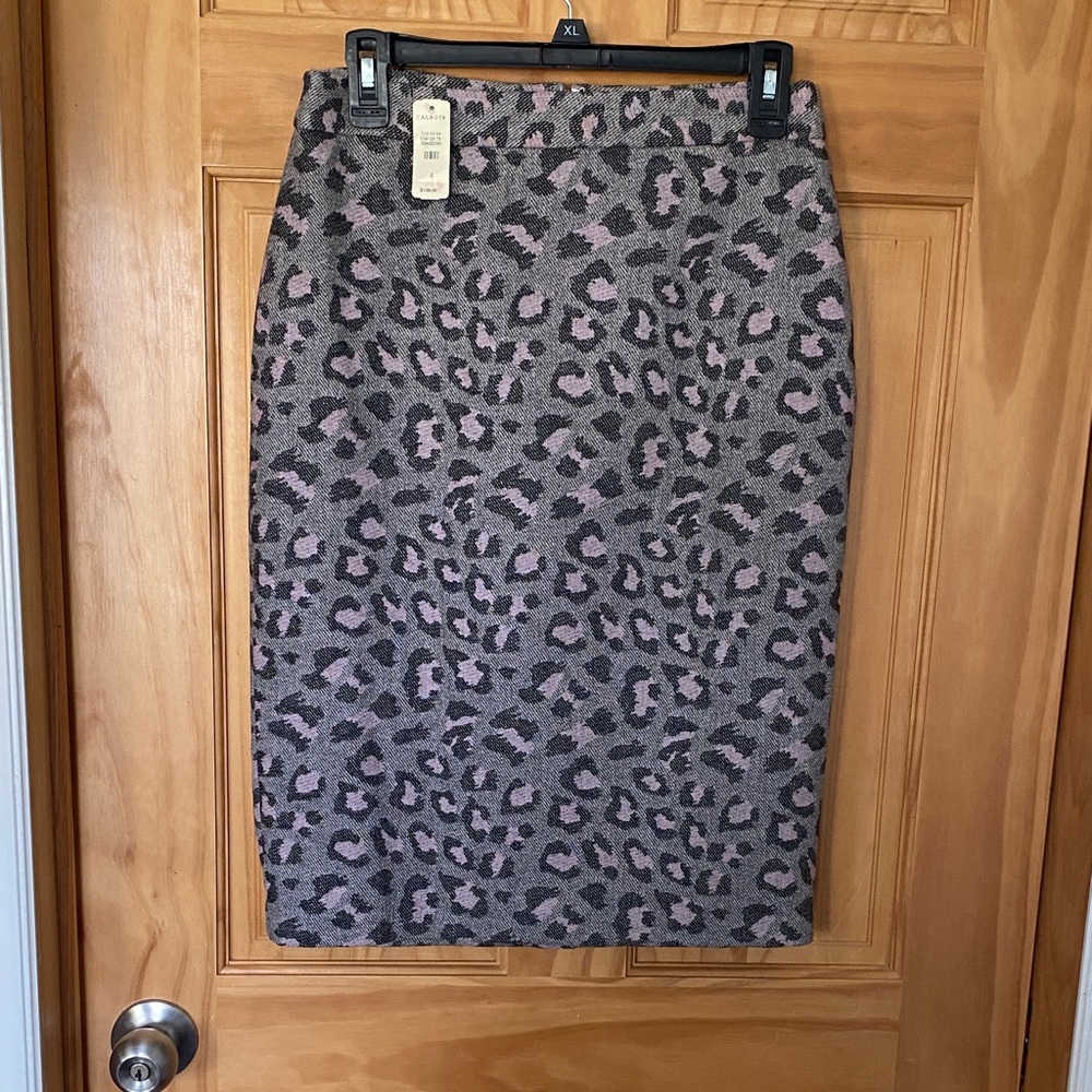 Talbots Gray and Pink Leopard Pencil Skirt